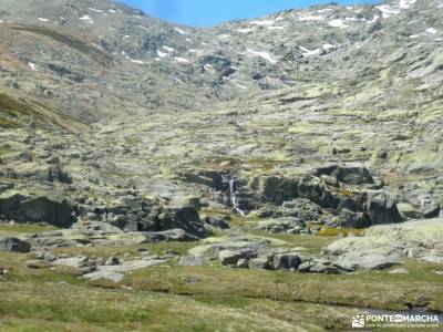 Laguna Grande,Garganta Gredos;botas de goretex vacaciones en noviembre viajes septiembre rutas la pe